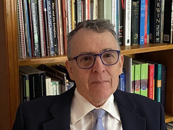 Colin D Butler 講座教授